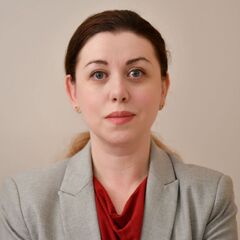 Cristina Dachnowska, Freelance legal, commercial and business development consultant