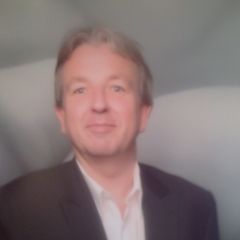 MICHAEL TRAUTE, MANAGING DIRECTOR