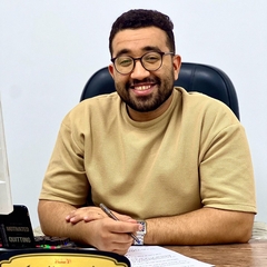 Youssef Abdel Hakeem Mohamed Huseen, صاحب ومدير مطعم