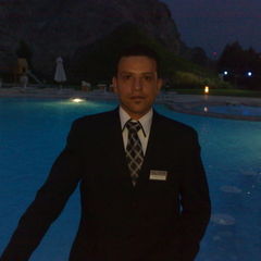 Mohamed Yousef, head waiter