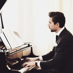 Pavvel Grinaevv, Music And Piano Teacher