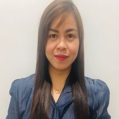 Luna Napigkit, Receptionist