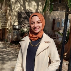 Laila Essam, trainer
