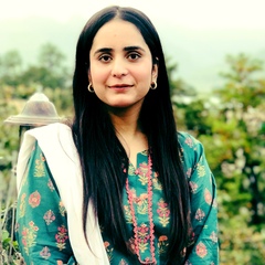 Laiba Waqas, Customer Relations Executive