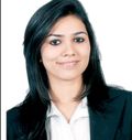 Zainab Salim, Financial Analyst