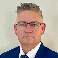 مايكل جيمس, Senior H&S Director