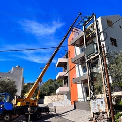 نبيل Rameh, crane truck 