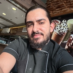 عبد الرحمن خرفان, Co-owner - Head Chef