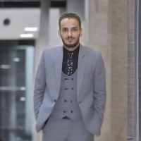 مصطفى احمد الحو, محامي ومستشار قانوني