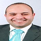 محمد محسن زكي, financial analyst