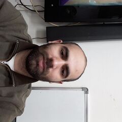 أحمد القعقور, موظف اداري