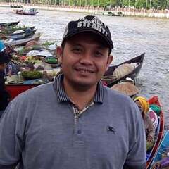 Fadly Harahap, Founder & Director