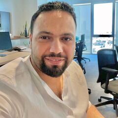 أحمد العجمي,  Digital content manager  & Creative Art Director 