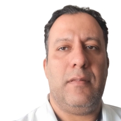 Emad Mahmoud, Pharmacist
