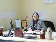 Layla  Abdeen, رئيسة قسم اللغة الإنجليزية و آدابها 