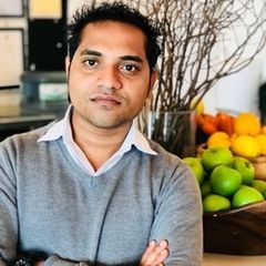 Dhiraj Prasad, Restaurant supervisor