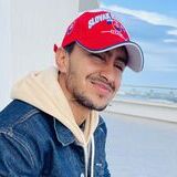 Yassine Ezzedine, Product Designer