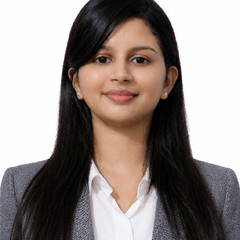 Asheni Fernando, financial services associate
