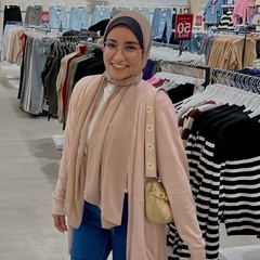Menna hassan, customer sales director