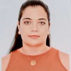 سارة السايس, مشرفة مبيعات