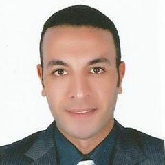 مصطفى عبد السميع حسانين, معلم تربية رياضية