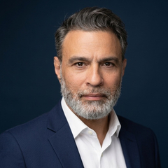 mustafa mansour, Chief Projects & Communications Officer