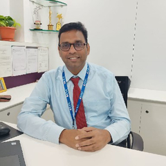 Anand Toshniwal, branch manager