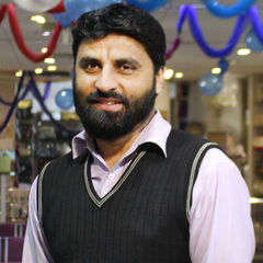 mc Naveed Usman, Retail  Shop Manager