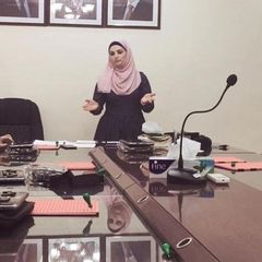ايه اكرم محمود  صيام, مسوولة مختبرات الحاسوب لدى المكفوفين