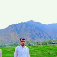 Ishtiaq  Khan