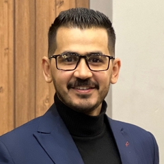 Remon Ashraf, Senior banker