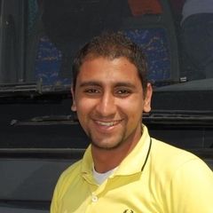 محمد نبيل النشار, سائق -وسكرتير - وادارى