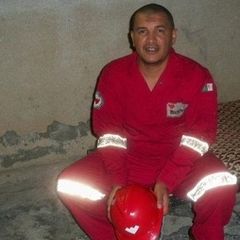 خالد برواقية, field service technician