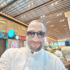 Ibrahim  Elsarafy , مدير مشتريات 