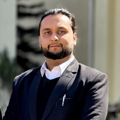 Khizer Zeb  Khan, associate lawyer
