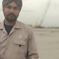 Gurcharan Singh, Mobile crane opretar