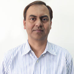 Shashank Dubey, Finance Director