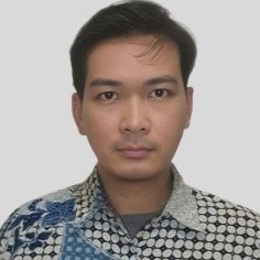 Fikri Ardiansyah Umar, store associate