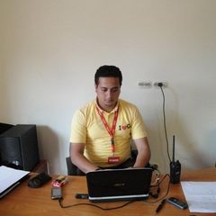 أحمد Fakhr, customer service team leader