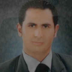 أحمد حسين, مساعد صيدلى