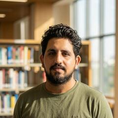 Asad Lund, Store manager