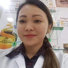 Jennefir دي لا روزا, Pharmacist